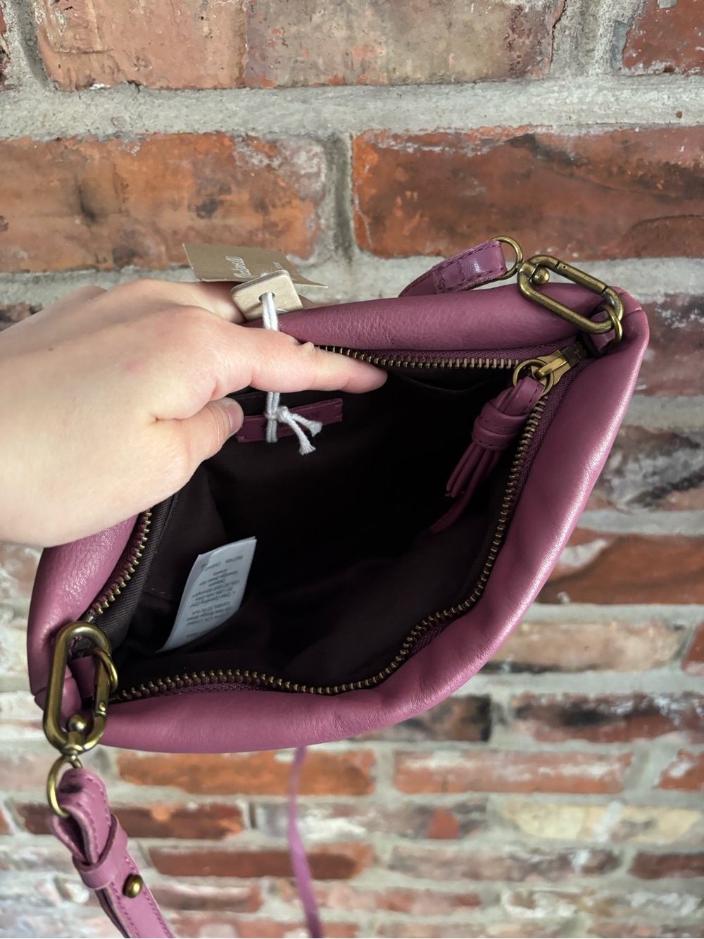 Madewell Purple The Puff Leather Crossbody Purse NWT - Picture 5 of 9
